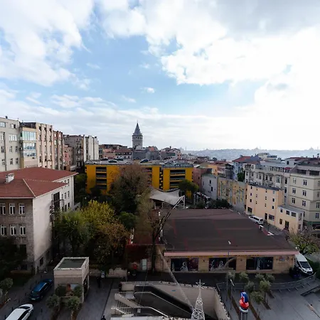 Apartment Galata Tower View With Balcony And Elevator