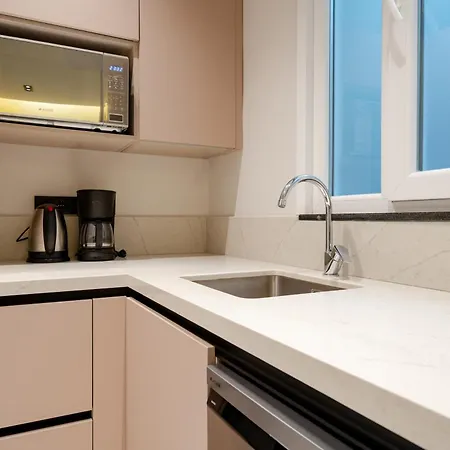 Apartment Galata Tower View With Balcony And Elevator Istanbul
